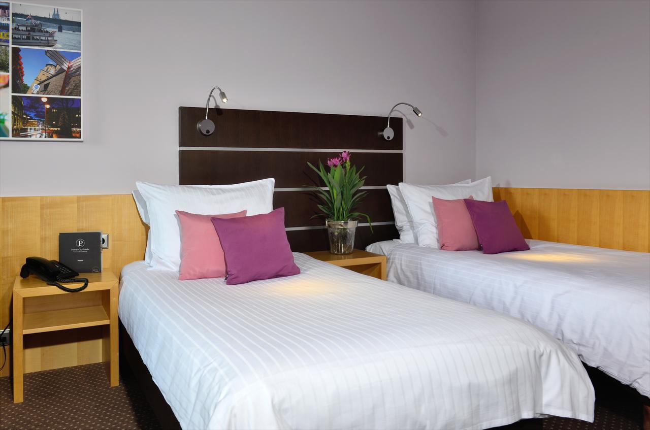 Uhu Garni Hotel Colónia