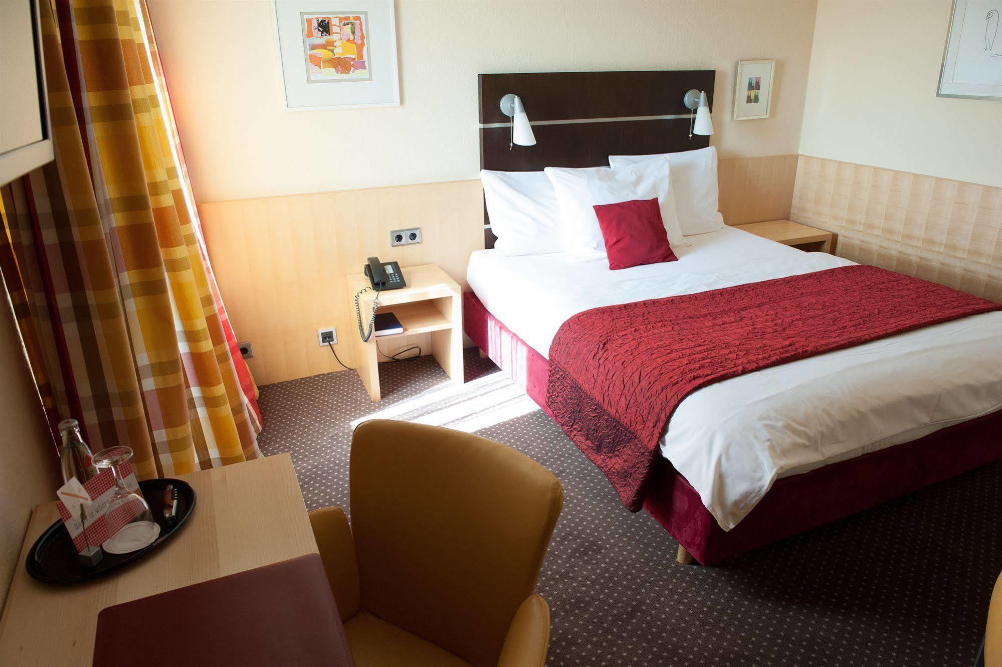 Uhu Garni Hotel Colónia
